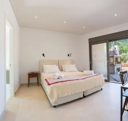 Appartement Eucalyptus -- Agios Ioannis Beachfront