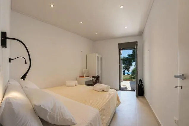 Apartment Eucalyptus -- Agios Ioannis Beachfront *